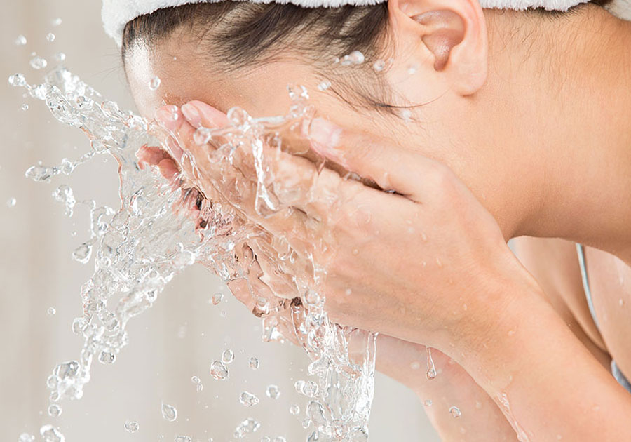 Secrets on cleaning and washing the skin safely and simply